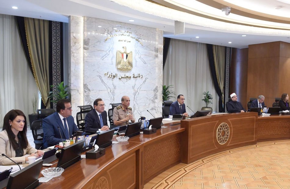 رئيس الوزراء: قضايا مهمة على أجندة الحوار الوطني متعلقة بالملفات الاقتصادية