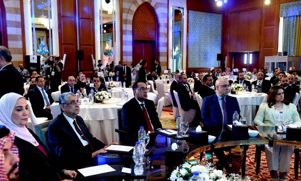 رئيس الوزراء يشهد افتتاح ملتقى “بُناة مصر 2023” لتعزيز فرص تصدير صناعة التشييد والبناء لدول الإقليم