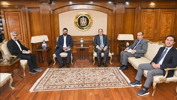 التجارة والصناعة