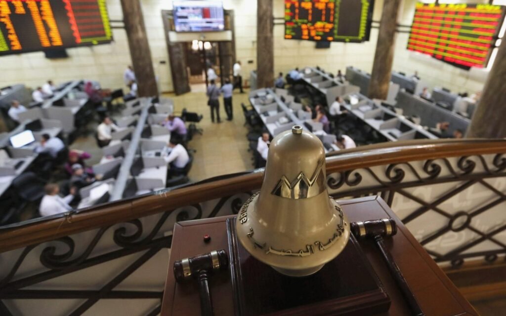 تراجع في مؤشرات البورصة المصرية بختام تعاملات اليوم