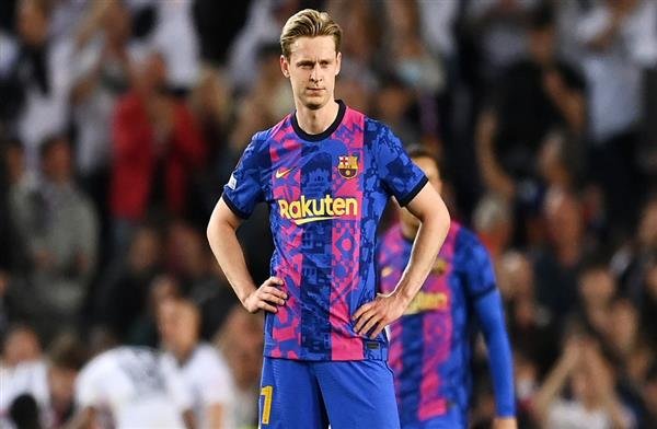 بايرن يتجاهل طلب توخيل ضم لاعب برشلونة