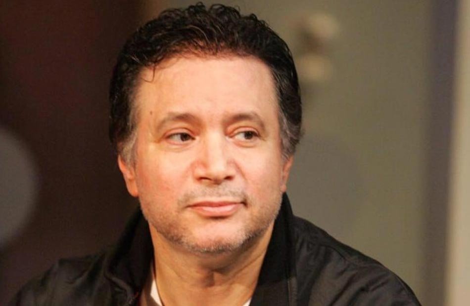 ظهور للفنان إيمان البحر درويش على فراش المرض.. وابنته تطالب جمهوره بالدعاء