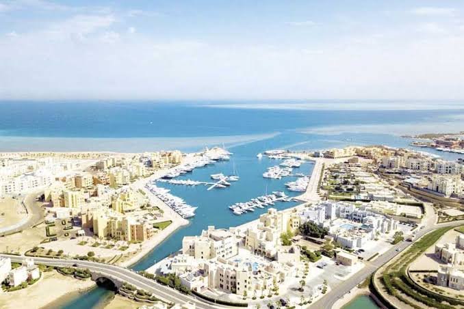 عضو «اقتصادية النواب» يطالب الحكومة بتعظيم الاستفادة من الموارد السياحية الجديدة