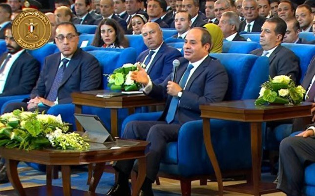 الرئيس السيسي: مليون حادثة سرقة كهرباء كل شهر