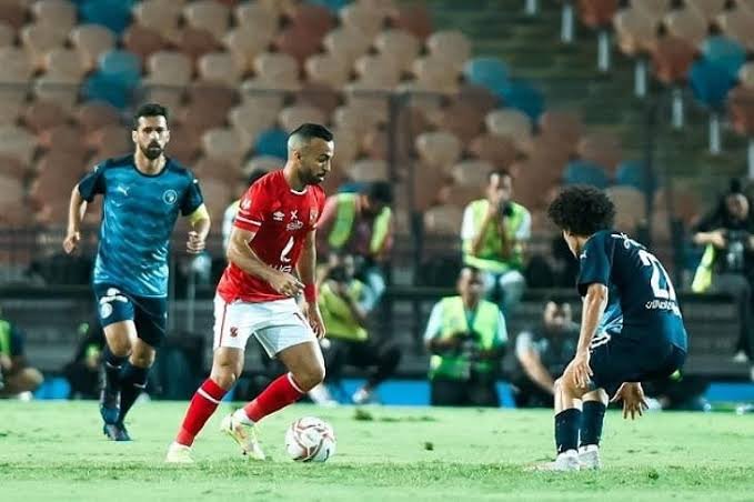 مفاجأة.. بيراميدز يخطط لخطف صفقة قوية من داخل الزمالك