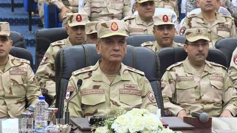 وزير الدفاع المصري: قضية فلسطين تواجه منحنى شديد الخطوره