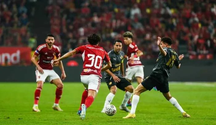 بهدف قاتل.. الأهلي يتأهل لنهائي كأس السوبر المصري