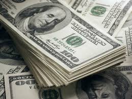 سعر الدولار في البنوك والسوق السوداء.. اليوم الإثنين 12 ديسمبر 2023