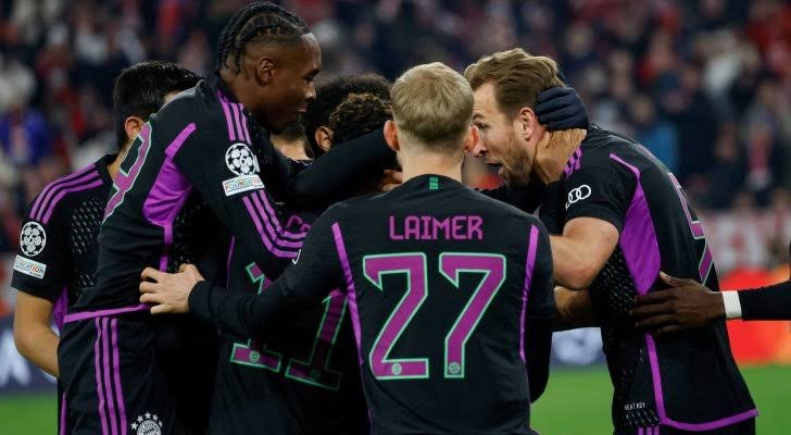 مانويل نوير يشارك في تدريب بايرن ميونخ استعدادًا لمواجهة لاتسيو