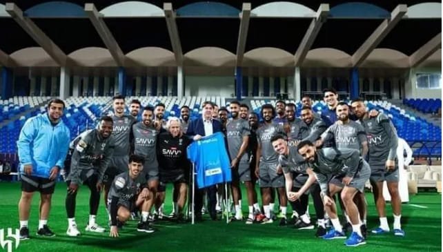 الهلال يفاجئ نجم الزمالك السابق