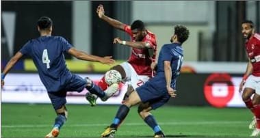 عقب تعادل الأهلي وانبي .. هل أصبحت الكرة في ملعب الزمالك