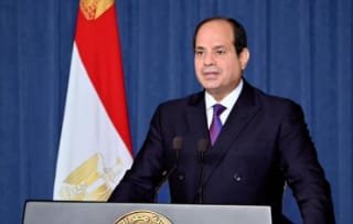 عاجل : الرئيس السيسى يهنئ الزمالك ويؤكد