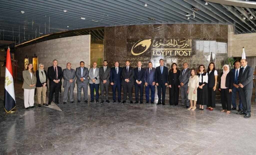 “رئيس البريد المصري”يلتقي ممثلي غرفة التجارة الأمريكية وكبرى شركات البريد في مصر