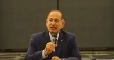 أول تعليق من رئيس اتحاد اليد على أزمة محمد عدلان