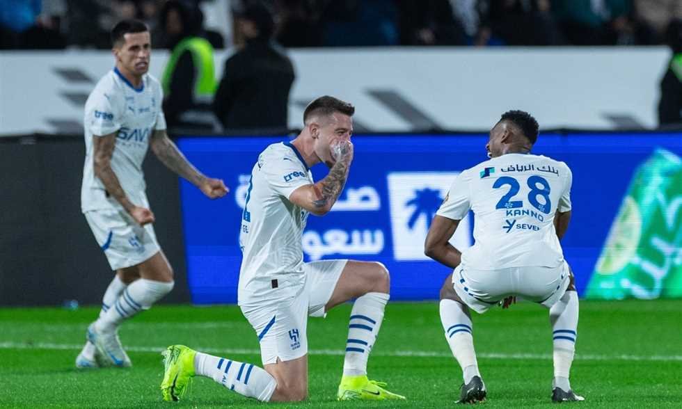 الرياض زرقاء.. الهلال ينتصر على الشباب في الدربي بثنائية ميلينكوفيتش سافيتش