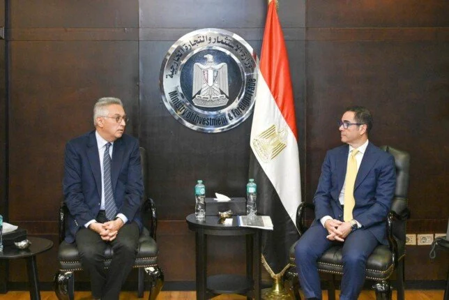 قتـصاد وزير الاستثمار يلتقي وفد الشركة الوطنية المصرية لصناعات السكك الحديدية