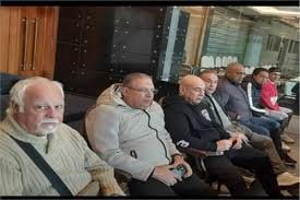 الجهاز الفني لمنتخب مصر يتابع مباراة الزمالك وإنيمبا