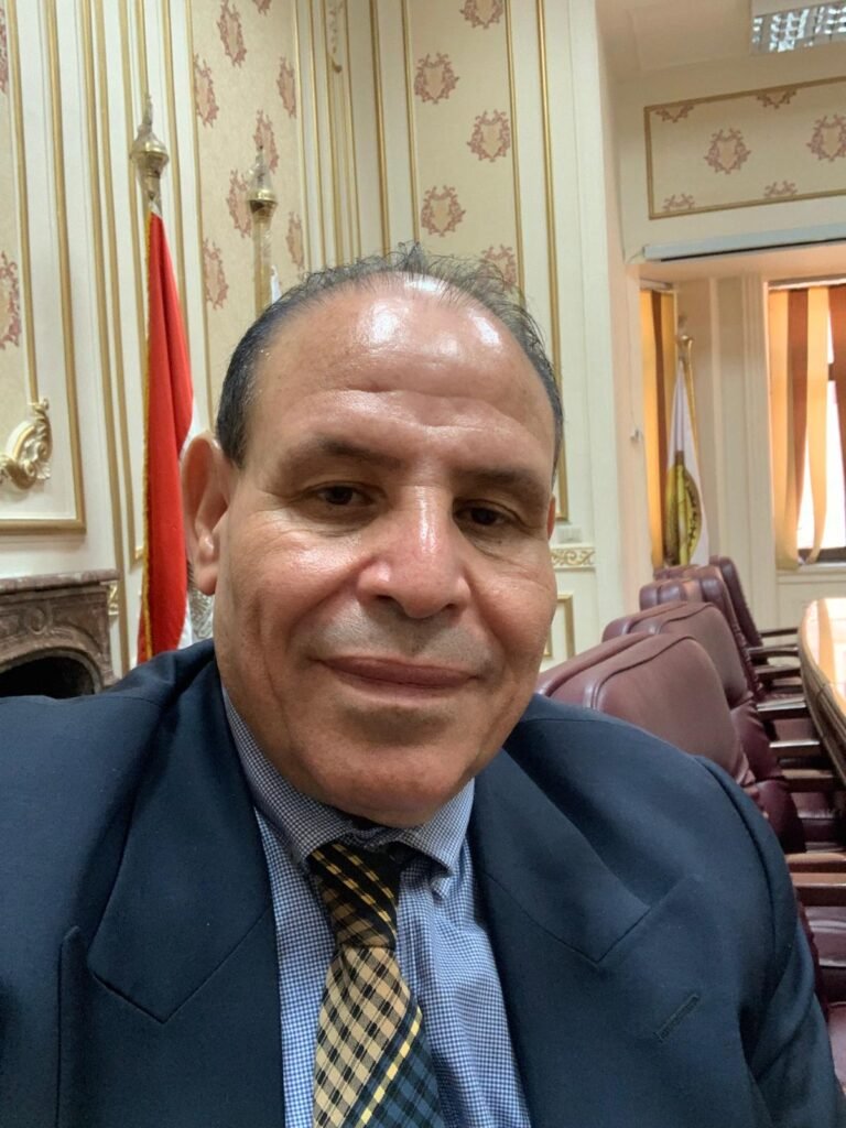 خبير الطاقة الدولي الدكتور الجوهري الشبيني يقدم مقترحا بتشكيل هيئه للمخلفات الصلبة وعمل منظومه متكامله بعوادم صديقه للبيئه