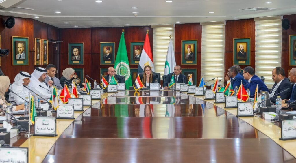 بحضور أكثر من 30 مشاركًا من 14 دولة عربية… “رئيس البريد المصري” تترأس أعمال الاجتماع الـ47 للجنة العربية الدائمة للبري