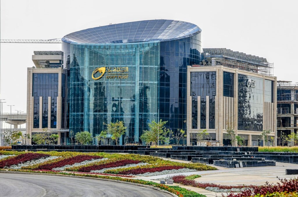 البريد المصري يفوز بعضوية مجلسي الإدارة والاستثمار بالاتحاد البريدي العالمي