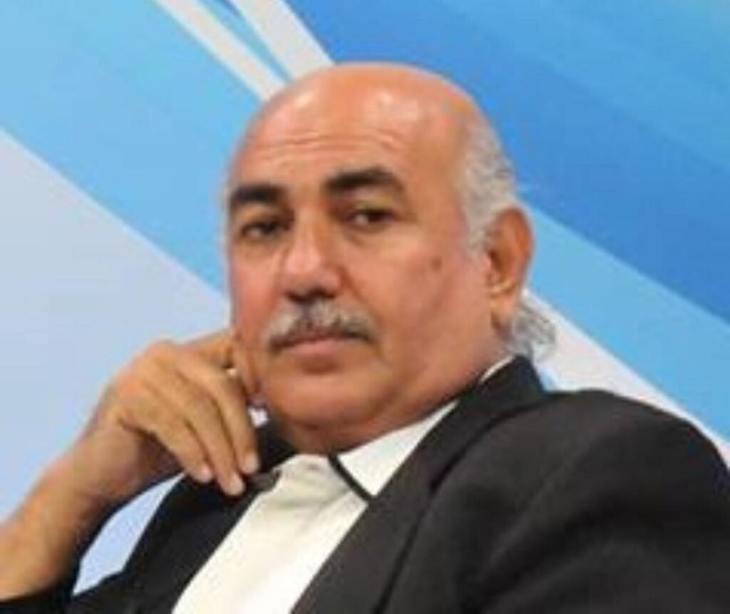 وطن جميل ..  كان الناس فيه اجمل ! للكاتب  حسين الذكر 